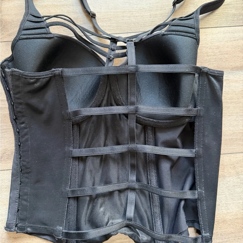 Undressed Black Strappy corset - Picture 3 of 9